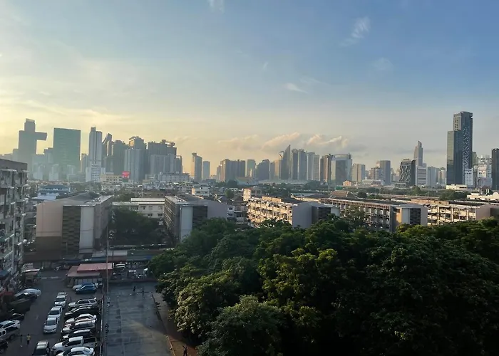 A4 Dindaeng Apartment *
