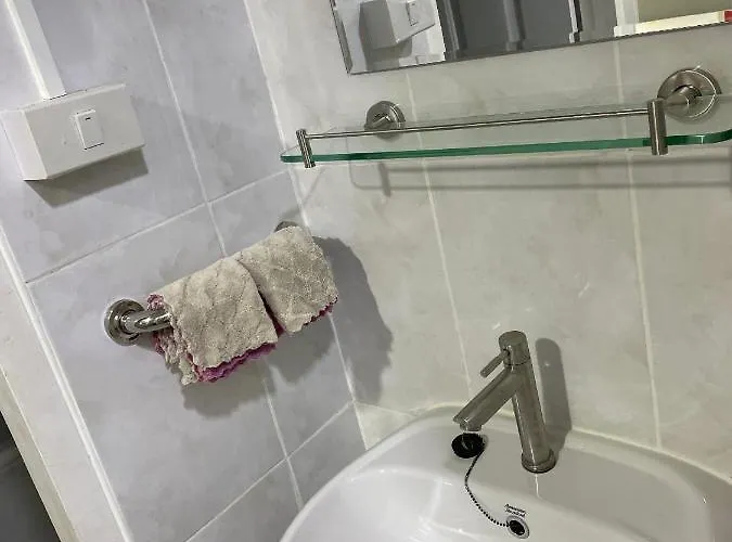 A4 Dindaeng Apartment Bangkok